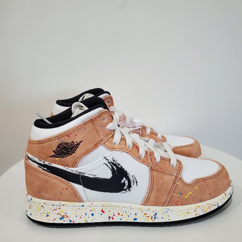 Air jordan 1 SE mid GS sku da8006 100 color sail & black mulit size 6Y W…